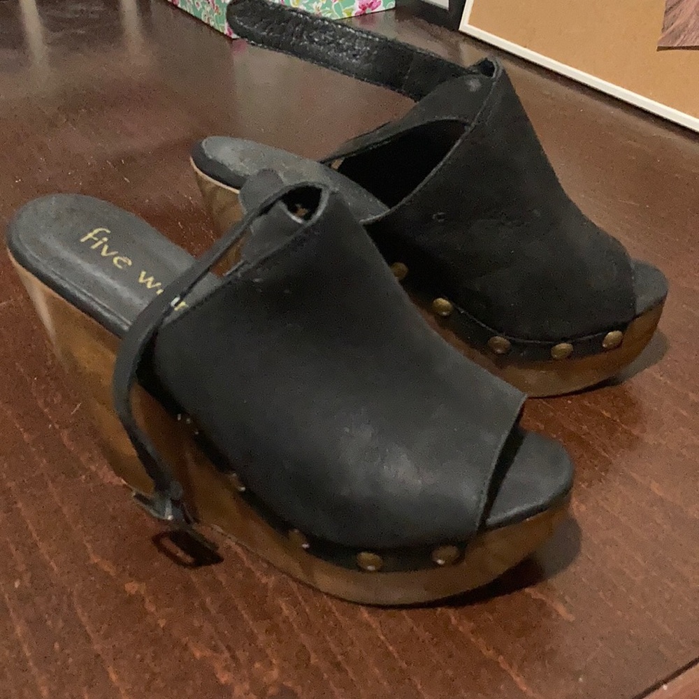 Black Leather Wedges• Five Worlds